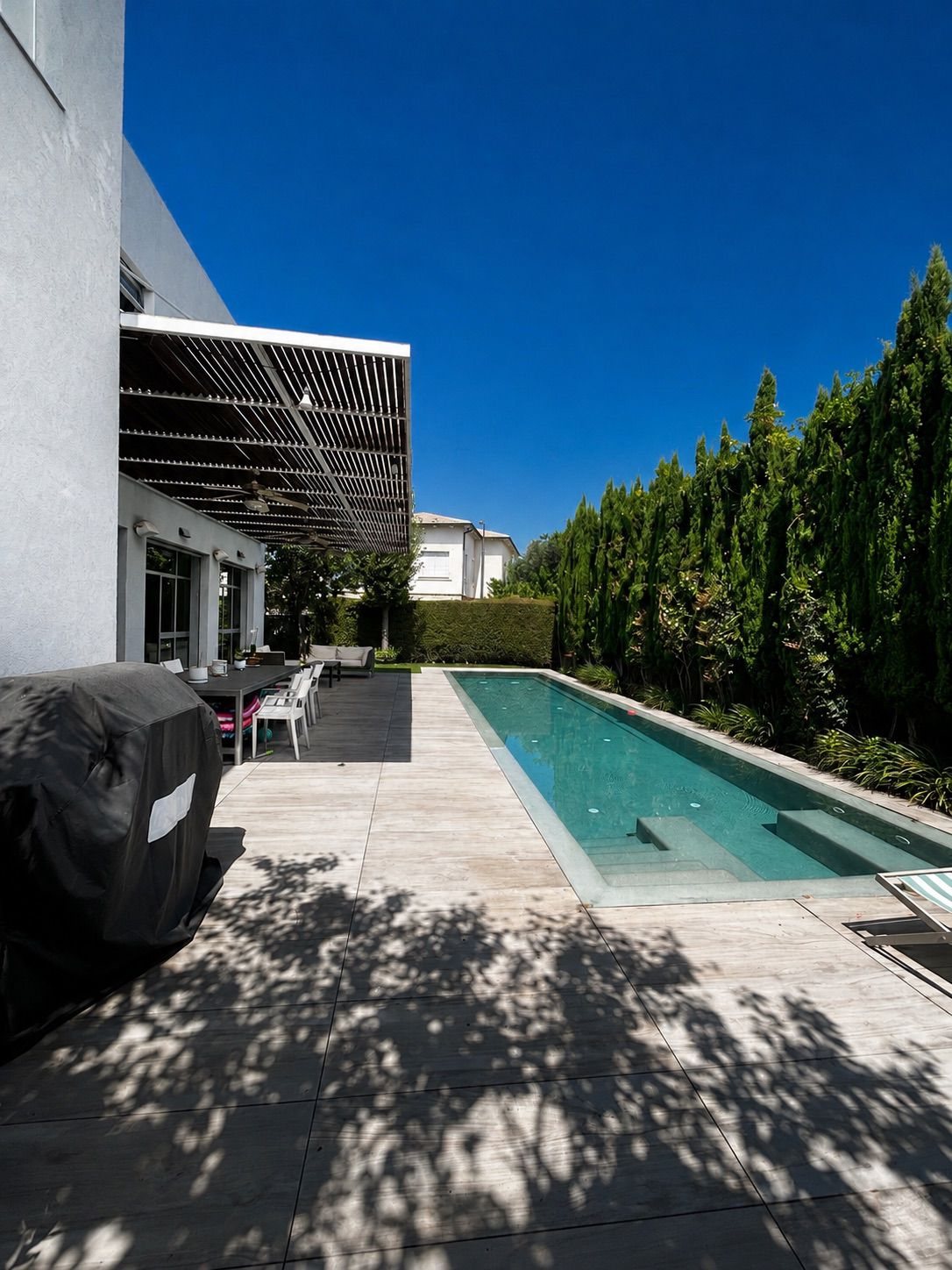 Villa en exclusivité à Herzliya Pituach : environ 350 m² sur un terrain d'environ 500 m², avec piscine et ascenseur - Herzliya Pituach - photo 2