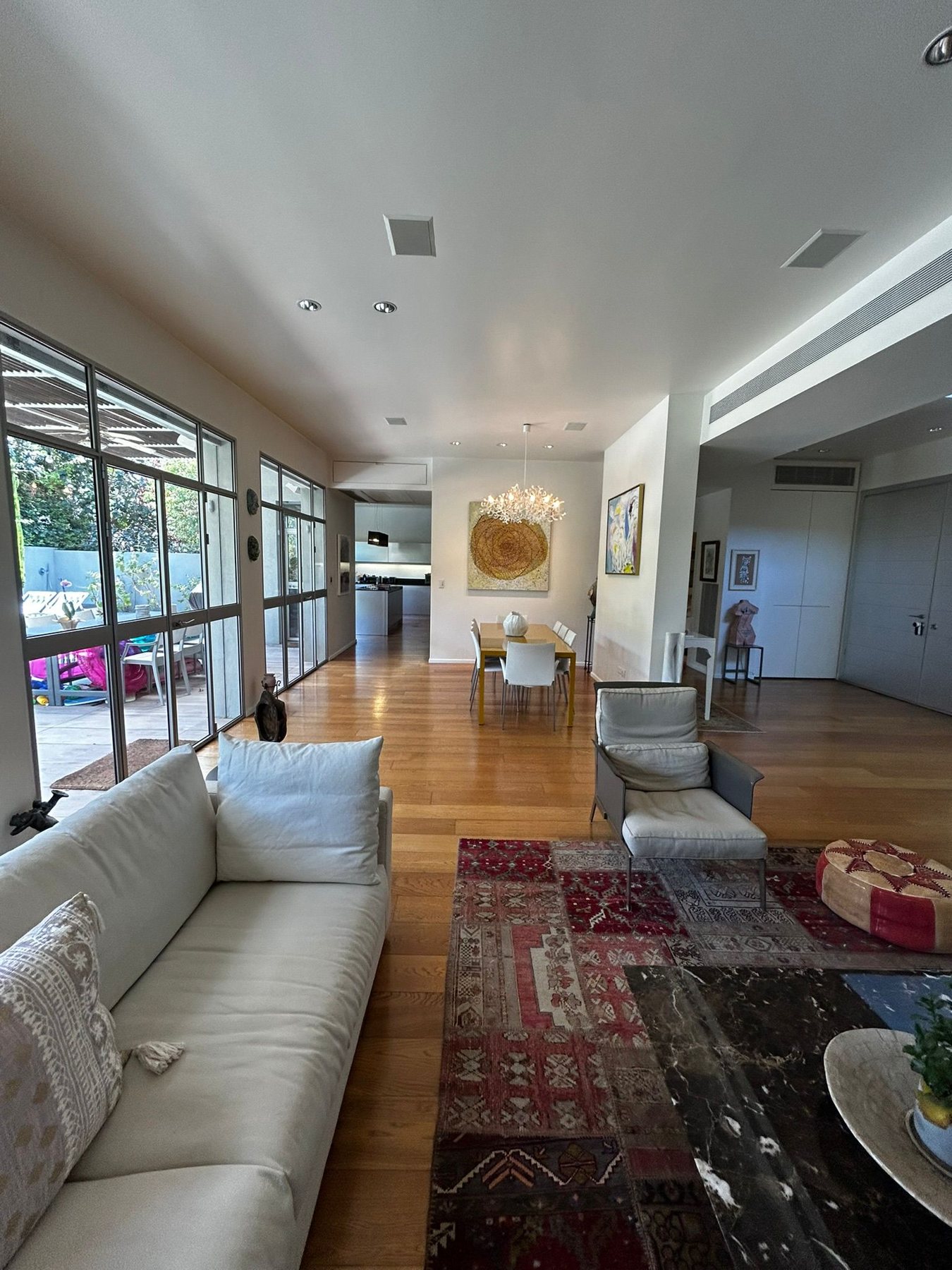 Villa en exclusivité à Herzliya Pituach : environ 350 m² sur un terrain d'environ 500 m², avec piscine et ascenseur - Herzliya Pituach - photo 4