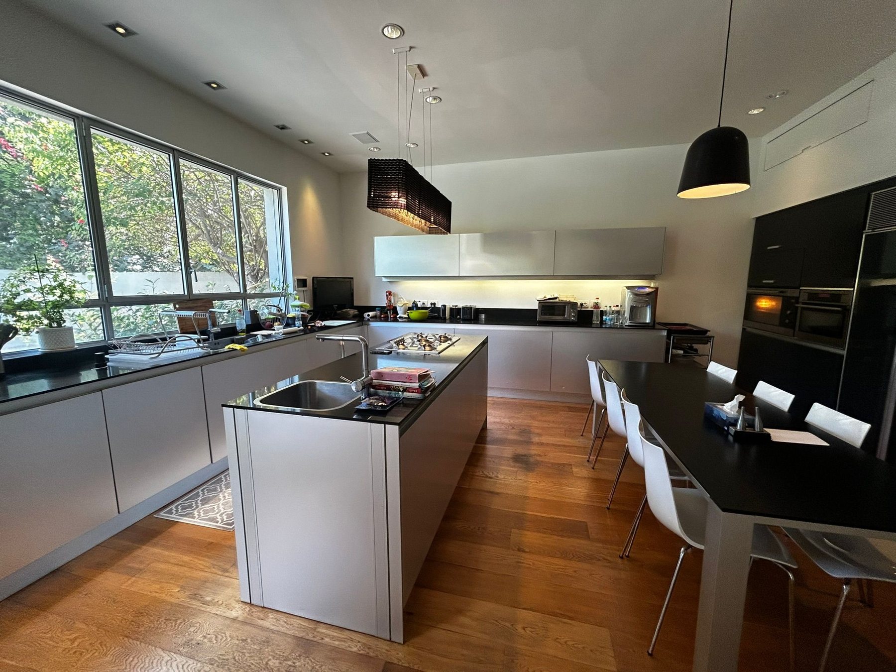 Villa en exclusivité à Herzliya Pituach : environ 350 m² sur un terrain d'environ 500 m², avec piscine et ascenseur - Herzliya Pituach - photo 5